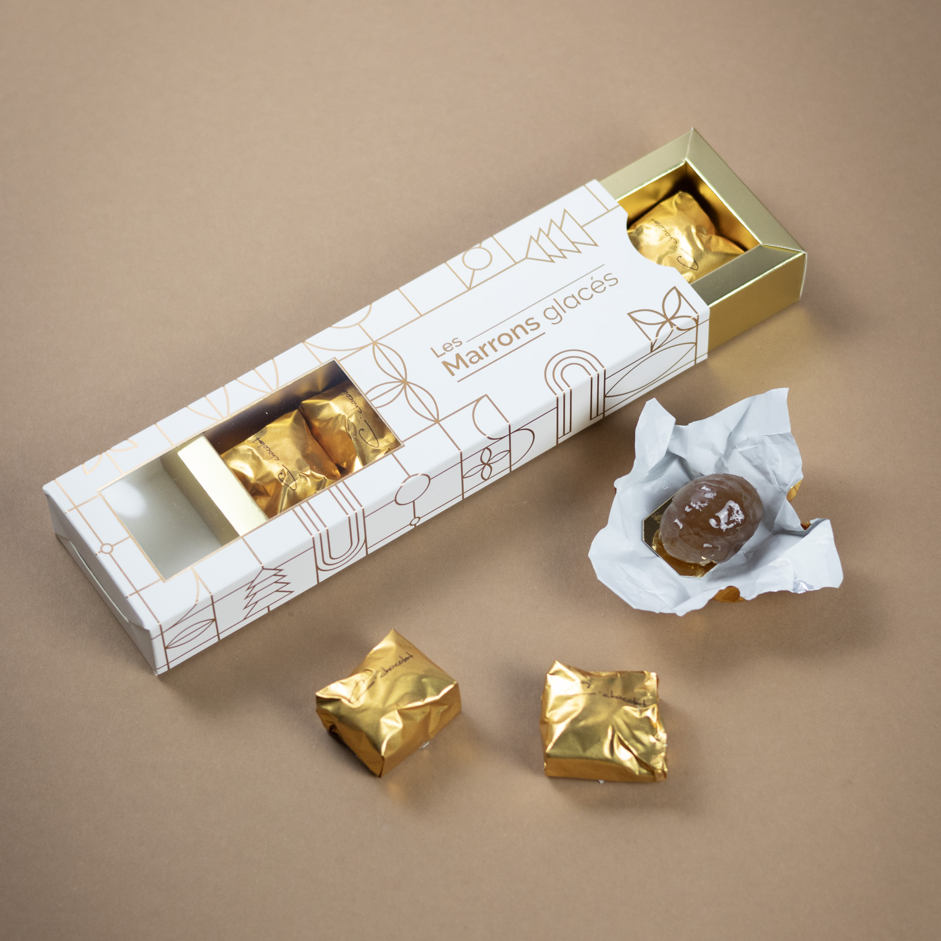 C.Chocolat marrons glacés coffrets de marrons Idée cadeau noel C.Chocolat Chocolats - Écrins de chocolat - gâteaux de voyages - gourmandises - idées cadeaux tablettes de chocolat C.Chocolat Brest Duquesne Jaurès Guipavas Coataudon Kergaradec Landerneau rue du pont Quimper rue Kéréon Finistère Expédition par colis livraison à domicile